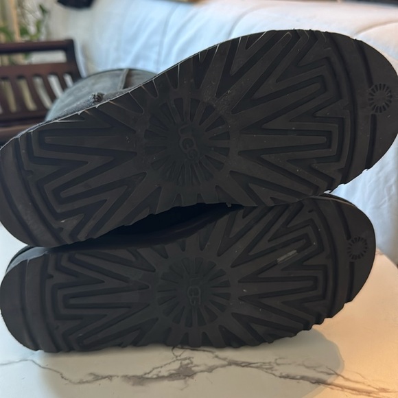 Black Uggs - Picture 3 of 3